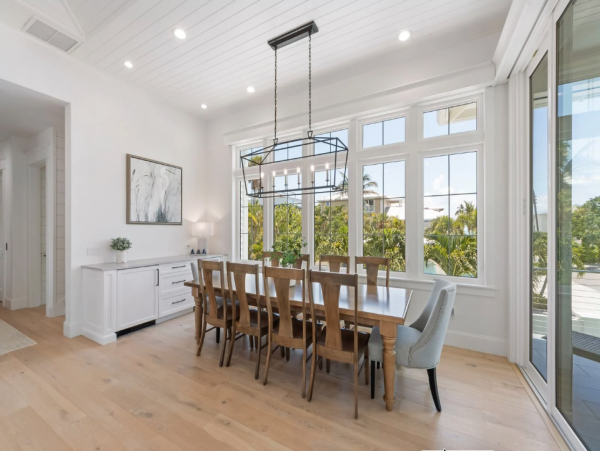 Luxury Beach Retreat on Anna Maria Island - Unforgettable Getaway